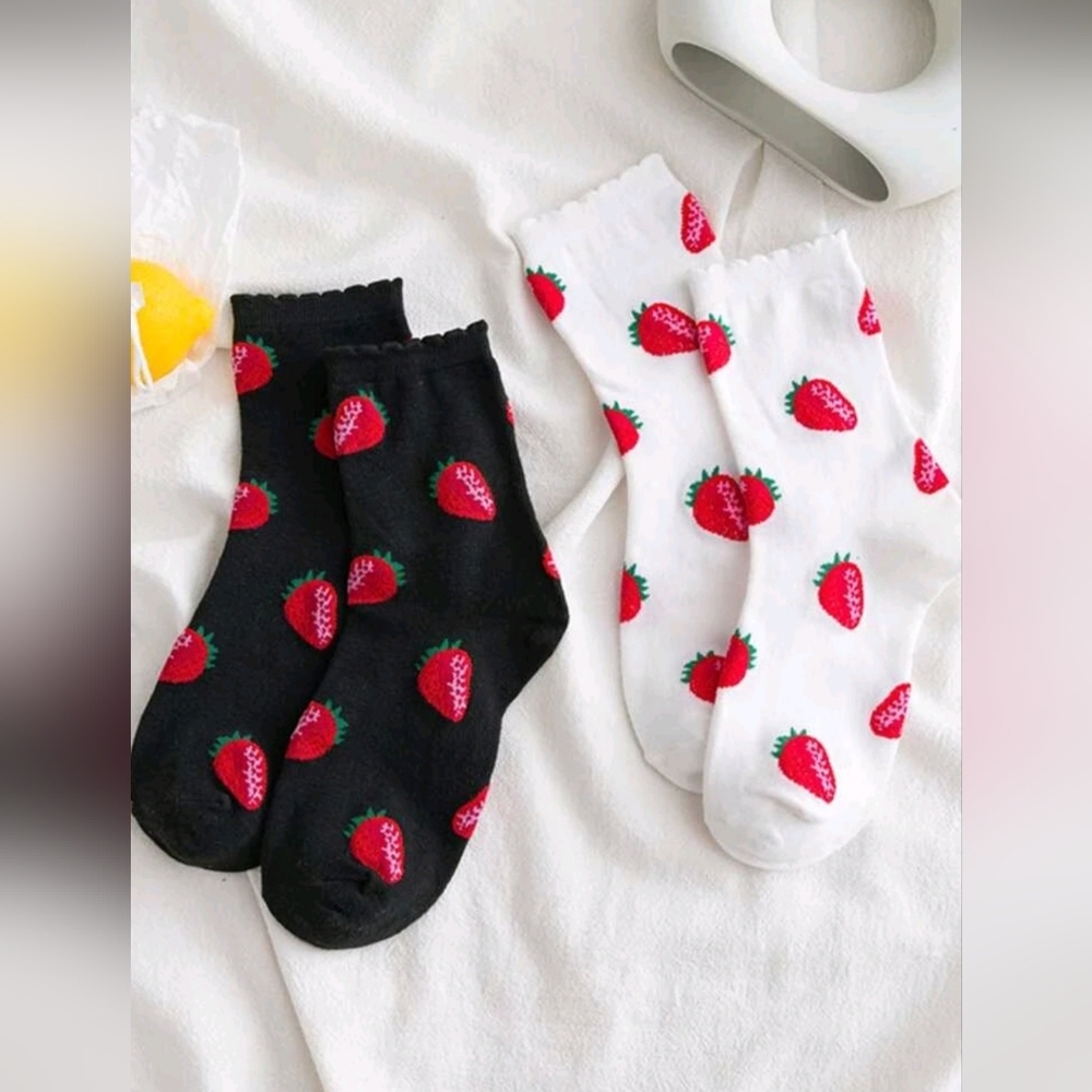 2pairs Strawberry Print Crew Socks